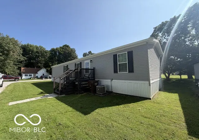 1st image of 305 E Columbia, Roachdale, IN 46172 | MLS# 22122056