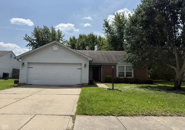 1st image of 4651 Walker St, Greenwood, IN 46143 | MLS# 22122066