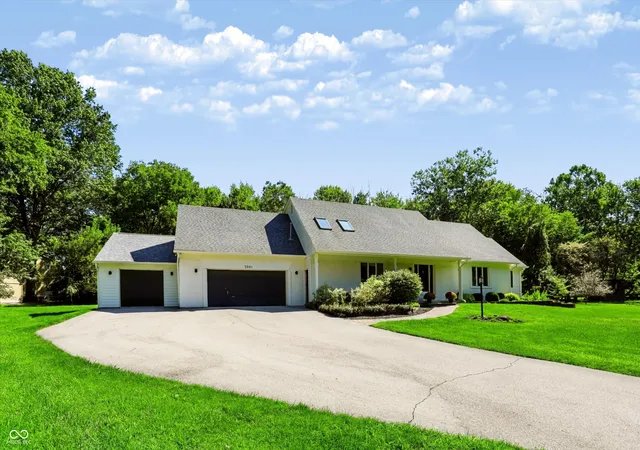Photo 2 of Sale Pending at 5001 Somerset Ln, Zionsville, IN 46077 | MLS# 22122071 | Listing updated on 2026-10-23