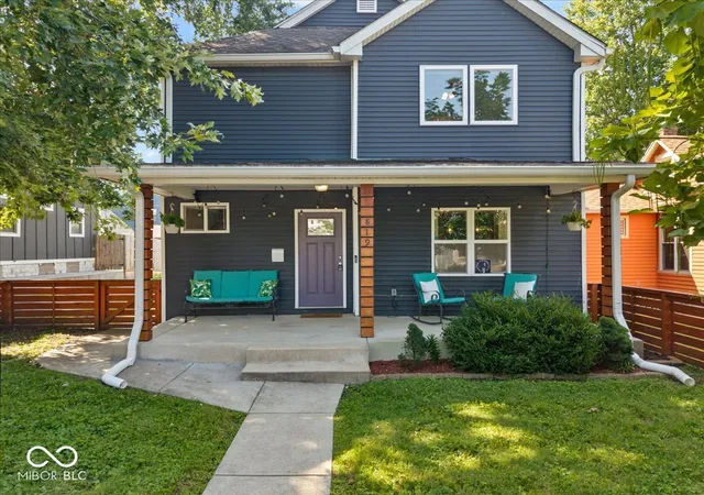 Photo 3 of Single family home for sale at 819 Lincoln St, Indianapolis, IN 46203 | MLS# 22122089 | Listing updated on 2026-10-19