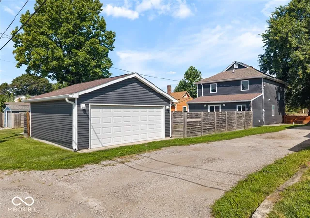 51st image of 819 Lincoln St, Indianapolis, IN 46203 | MLS# 22122089
