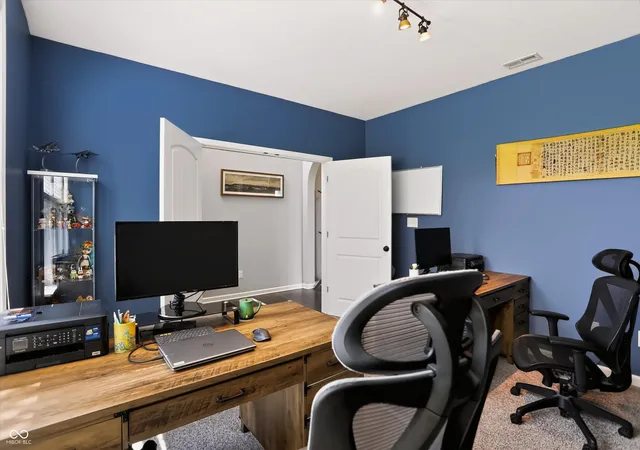 Photo 4 of Single family home for sale at 800 Touralosa Dr, Westfield, IN 46074 | MLS# 22122091 | Listing updated on 2026-10-15