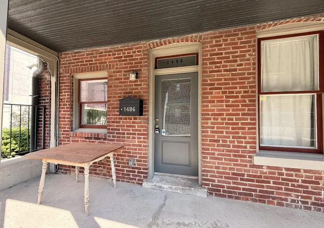 2nd image of 1486 N Illinois St #1, Indianapolis, IN 46202 | MLS# 22122097