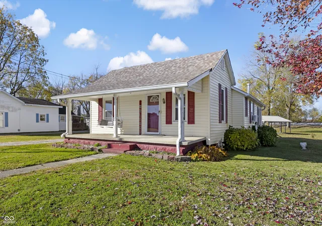 1st image of 1620 Jonesville Rd, Columbus, IN 47201 | MLS# 22122099