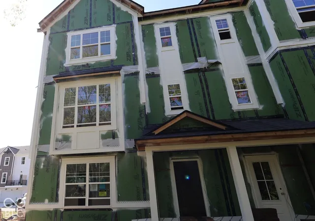 Photo 2 of Townhouse for sale at 5714 Cowles Trl, Noblesville, IN 46062 | MLS# 22122106 | Listing updated on 2026-10-10