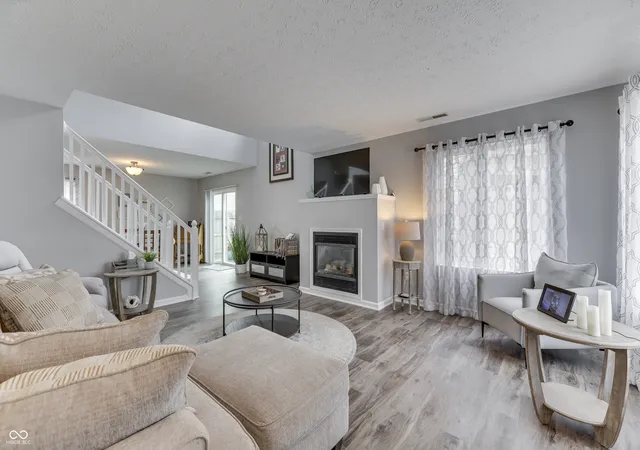 Photo 3 of Sale Pending at 719 Mountain Pine Dr, Greenwood, IN 46143 | MLS# 22122110 | Listing updated on 2026-09-21