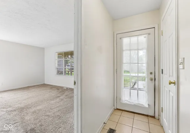 Photo 2 of Single family home for sale at 7515 Natchez Ct, Indianapolis, IN 46217 | MLS# 22122134 | Listing updated on 2026-08-26