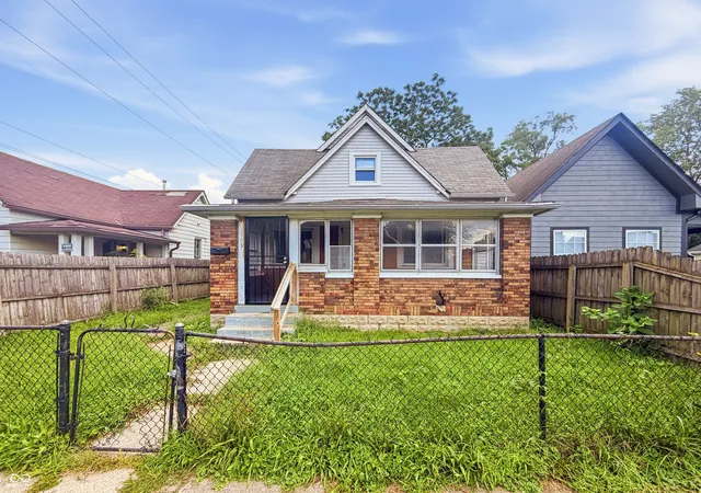 Single family home for sale at 1709 Spruce St, Indianapolis, IN 46203 | MLS# 22122144