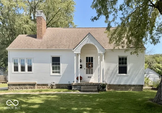 Photo 4 of Sale Pending at 3912 Main St, Anderson, IN 46013 | MLS# 22122148 | Listing updated on 2026-08-31