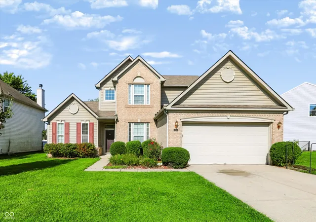 Photo 1 of Single family home for sale at 4540 Sugar Bay Ln, Indianapolis, IN 46237 | MLS# 22122160 | Listing updated on 2026-08-25