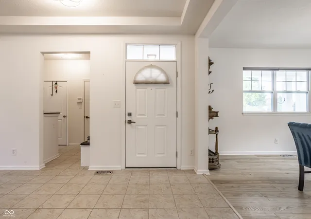 Photo 4 of Single family home for sale at 9235 Crystal River, Indianapolis, IN 46240 | MLS# 22122162 | Listing updated on 2026-09-04
