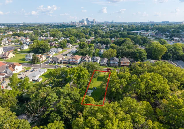 2nd image of 622 W 30th St, Indianapolis, IN 46208 | MLS# 22122164