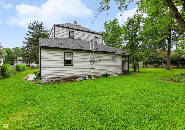 Photo 3 of Multi family home for sale at 3007 3009 E Lynn St, Anderson, IN 46016 | MLS# 22122174 | Listing updated on 2026-10-07