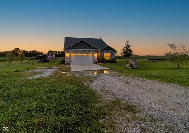 Photo 1 of Sale Pending at 1534 W County Road 580 S, Frankfort, IN 46041 | MLS# 22122177 | Listing updated on 2026-08-27