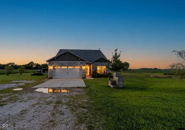 Photo 2 of Sale Pending at 1534 W County Road 580 S, Frankfort, IN 46041 | MLS# 22122177 | Listing updated on 2026-08-27