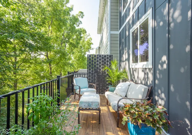 Photo 3 of Townhouse for sale at 16035 Talmon Dr, Westfield, IN 46074 | MLS# 22122200 | Listing updated on 2026-10-09