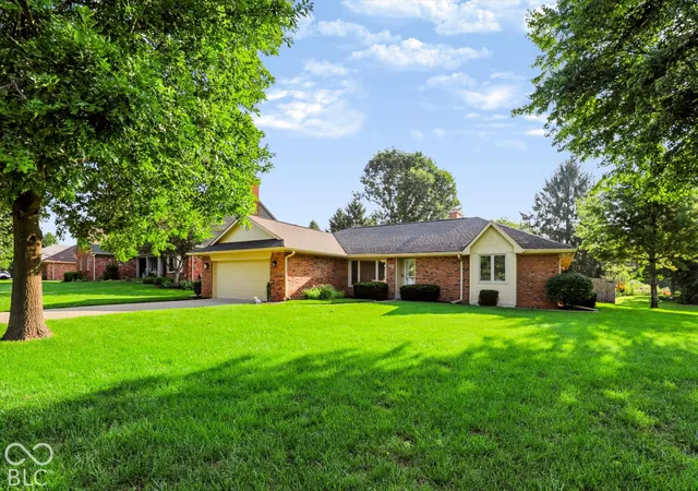 Photo 2 of Single family home for sale at 1891 S Fox Ridge Ave, Greenwood, IN 46143 | MLS# 22122203 | Listing updated on 2026-10-05