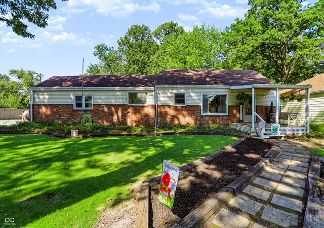 Photo 1 of Single family home for sale at 4504 N Longworth Ave, Indianapolis, IN 46226 | MLS# 22122229 | Listing updated on 2026-09-22