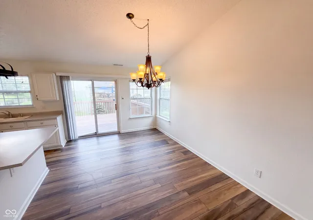 Photo 4 of Single family home for sale at 12134 Brushfield Ln, Fishers, IN 46037 | MLS# 22122234 | Listing updated on 2026-09-24