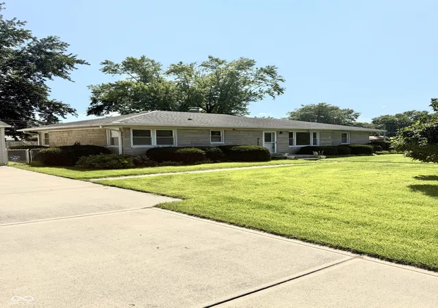Photo 2 of Single family home for sale at 4029 Ridgeway Dr, Indianapolis, IN 46221 | MLS# 22122238 | Listing updated on 2026-08-27
