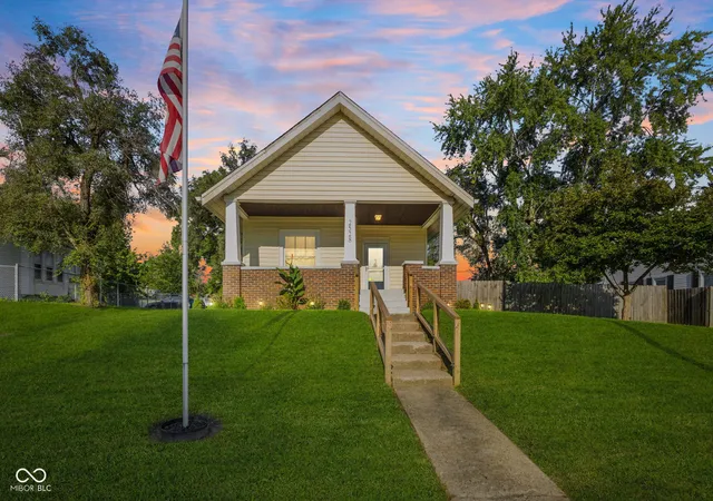 1st image of 2528 Madison Ave, Indianapolis, IN 46225 | MLS# 22122257