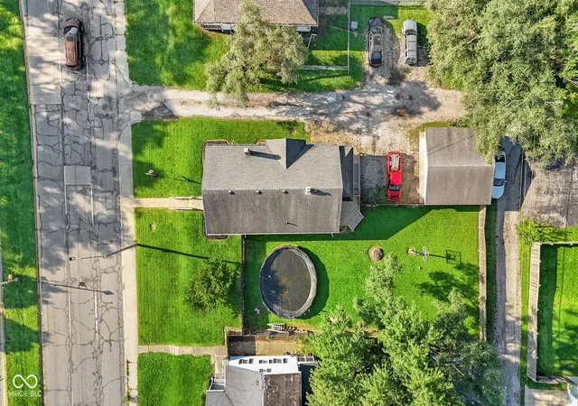 Photo 3 of Single family home for sale at 2528 Madison Ave, Indianapolis, IN 46225 | MLS# 22122257 | Listing updated on 2026-10-03