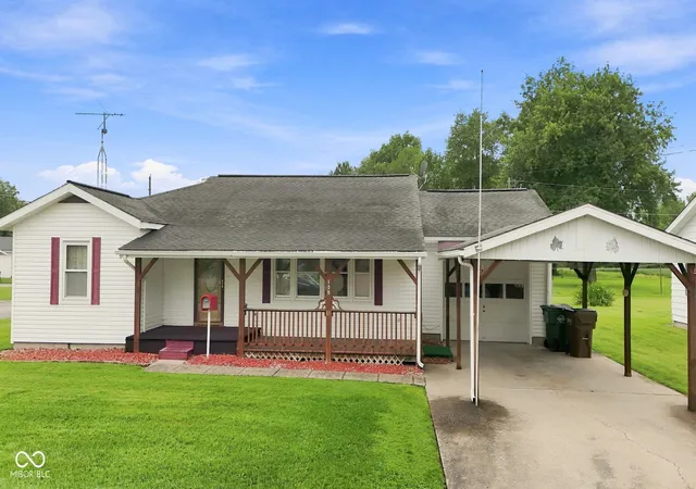 Photo 2 of Single family home for sale at 100 N Bethany Rd, Crothersville, IN 47229 | MLS# 22122272 | Listing updated on 2026-09-30