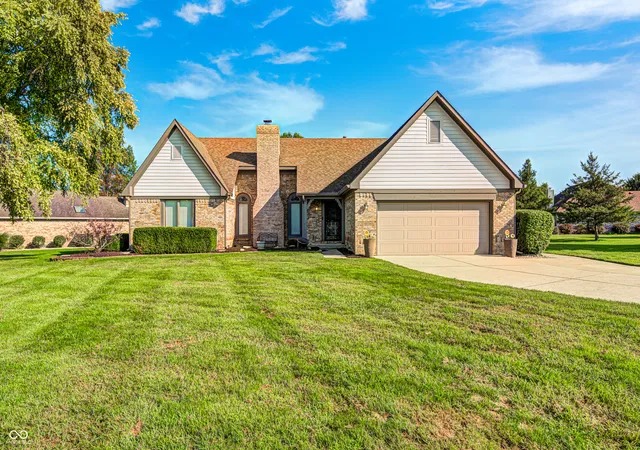 Photo 1 of Single family home for sale at 5102 Belleisle, Avon, IN 46123 | MLS# 22122281 | Listing updated on 2026-10-02