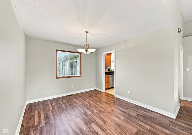 Photo 4 of Single family home for sale at 5102 Belleisle, Avon, IN 46123 | MLS# 22122281 | Listing updated on 2026-10-02