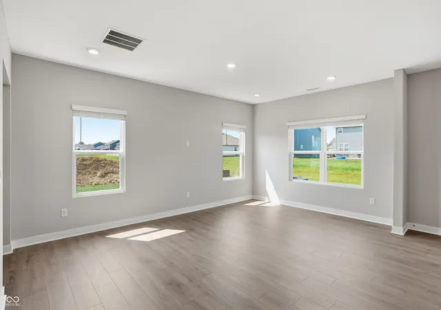 Photo 3 of Sale Pending at 6162 Wasco Dr, Whitestown, IN 46075 | MLS# 22122283 | Listing updated on 2026-09-28