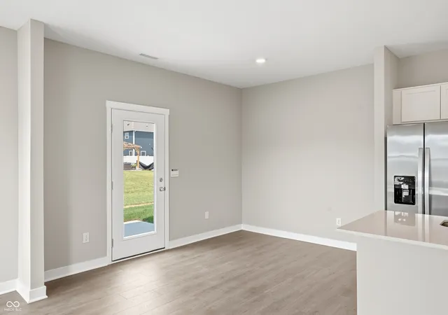 Photo 4 of Sale Pending at 6172 Wasco Dr, Whitestown, IN 46075 | MLS# 22122294 | Listing updated on 2026-09-28