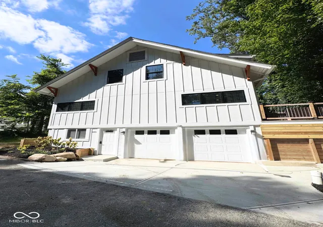 Photo 3 of Sale Pending at 485 E Main St, Danville, IN 46122 | MLS# 22122295 | Listing updated on 2026-08-28