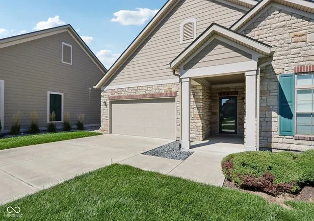 Photo 3 of Sale Pending at 2274 Heather Glen Wy, Franklin, IN 46131 | MLS# 22122296 | Listing updated on 2026-08-31
