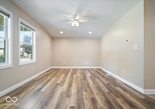 Photo 4 of Single family home for sale at 898 S 9Th St, Noblesville, IN 46060 | MLS# 22122301 | Listing updated on 2026-09-21