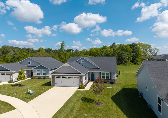 Photo 4 of Single family home for sale at 1684 Archer Nock Ct, Westfield, IN 46074 | MLS# 22122310 | Listing updated on 2026-09-30