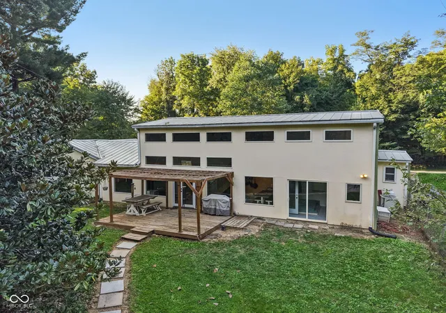 Photo 2 of Single family home for sale at 3202 E County Road 800 N, Bainbridge, IN 46105 | MLS# 22122316 | Listing updated on 2026-09-22