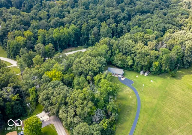 Photo 3 of Single family home for sale at 1170 W Base Rd, North Vernon, IN 47265 | MLS# 22122317 | Listing updated on 2026-10-04