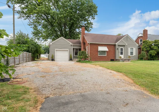 Photo 1 of Sale Pending at 4871 N Us Hwy 31, Columbus, IN 47201 | MLS# 22122324 | Listing updated on 2026-09-22