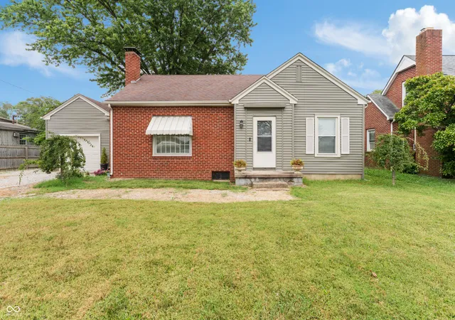 Photo 2 of Sale Pending at 4871 N Us Hwy 31, Columbus, IN 47201 | MLS# 22122324 | Listing updated on 2026-09-22