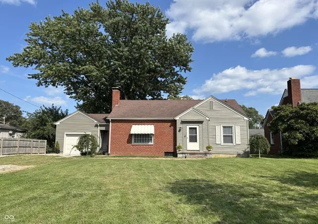 Photo 3 of Sale Pending at 4871 N US Hwy 31, Columbus, IN 47201 | MLS# 22122324 | Listing updated on 2026-09-22