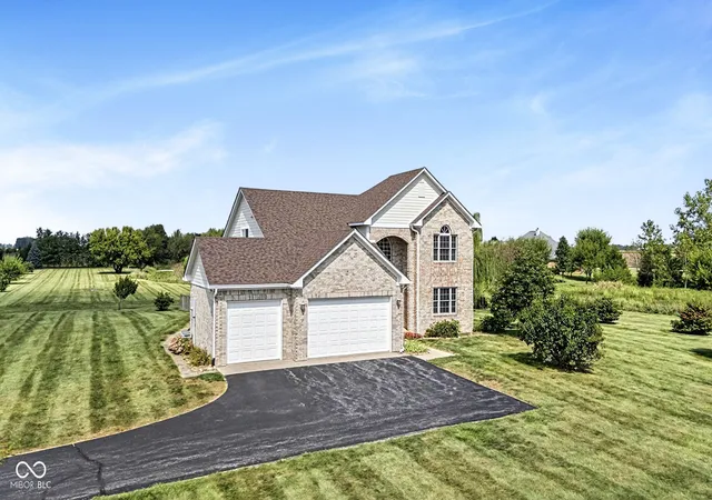 Single family home for sale at 4674 E County Rd 1000 N, Pittsboro, IN 46167 | MLS# 22122326