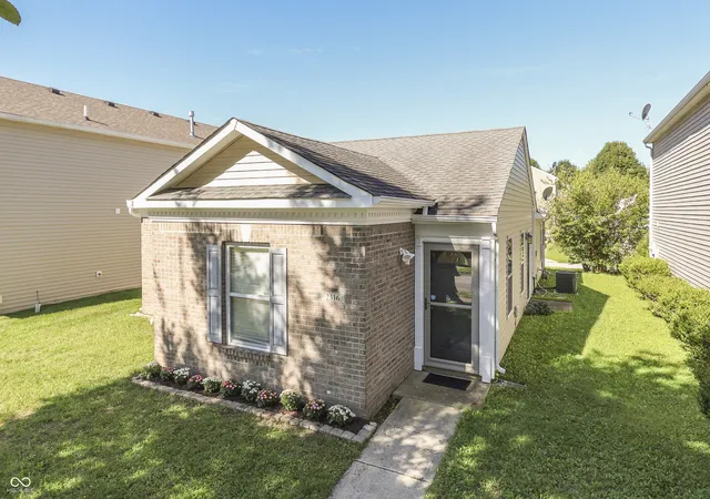 2nd image of 2316 Bristol Dr, Franklin, IN 46131 | MLS# 22122331