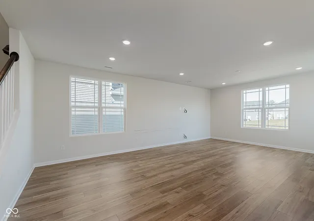 Photo 4 of Single family home for sale at 6598 Seattle Slew Dr, Whitestown, IN 46075 | MLS# 22122352 | Listing updated on 2026-09-29