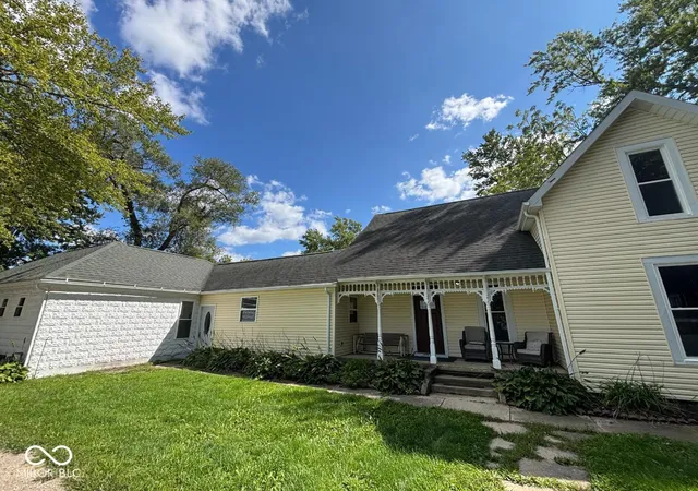 2nd image of 422 S Sycamore St, Gaston, IN 47342 | MLS# 22122357