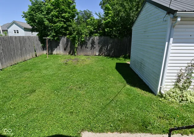 Photo 4 of Single family home for sale at 118 N 8Th St, Middletown, IN 47356 | MLS# 22122363 | Listing updated on 2026-09-28