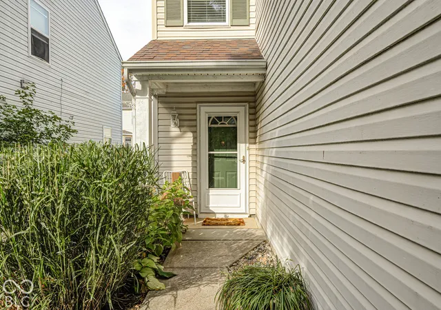 Photo 1 of Single family home for sale at 9142 Allegro Dr, Indianapolis, IN 46231 | MLS# 22122370 | Listing updated on 2026-10-29