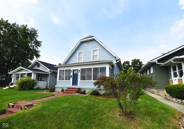 Photo 4 of Single family home for sale at 5122 E Saint Clair St, Indianapolis, IN 46219 | MLS# 22122371 | Listing updated on 2026-08-29