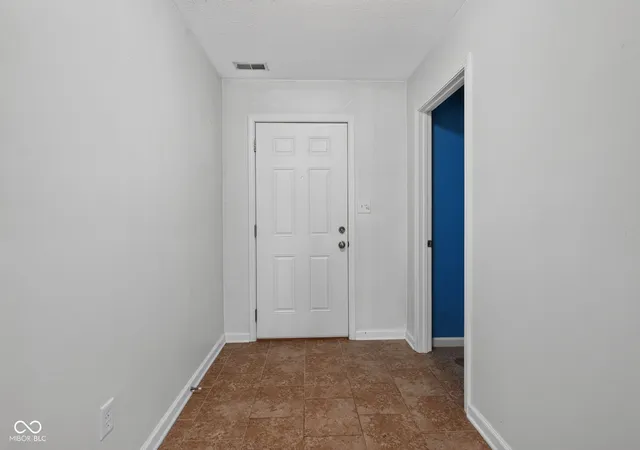 Photo 4 of Sale Pending at 5244 Hodson Dr, Indianapolis, IN 46241 | MLS# 22122380 | Listing updated on 2026-09-04