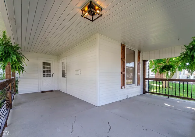 Photo 3 of Sale Pending at 605 W Main, Thorntown, IN 46071 | MLS# 22122384 | Listing updated on 2026-09-23