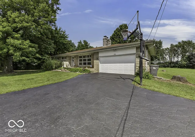 Photo 3 of Single family home for sale at 1408 W Edgewood Ave, Indianapolis, IN 46217 | MLS# 22122390 | Listing updated on 2026-09-16